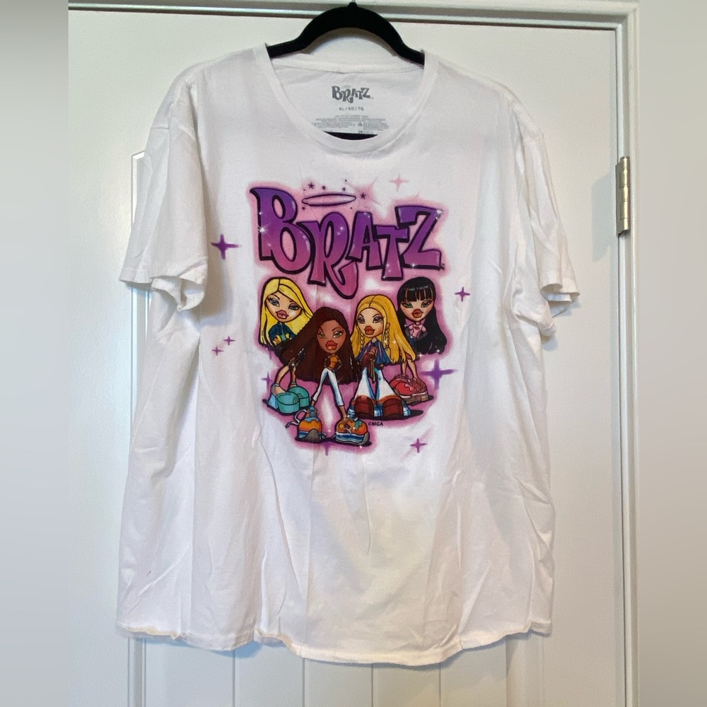 Bratz 90's Cartoon White T-Shirt Pink Bratz Dolls Graphic Short Sleeve Basic XL